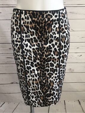 White House Black Market Animal Print Straight Pencil Skirt Size 2 Leopard Print